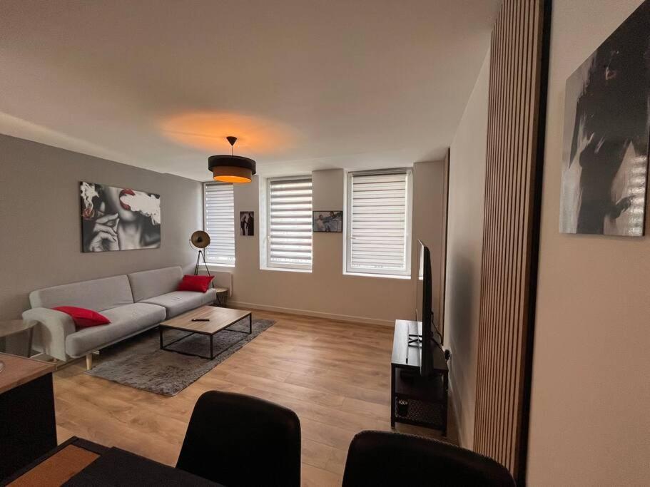 Ferienwohnung Voyage En Duplex En Hyper Centre Valenciennes Exterior foto